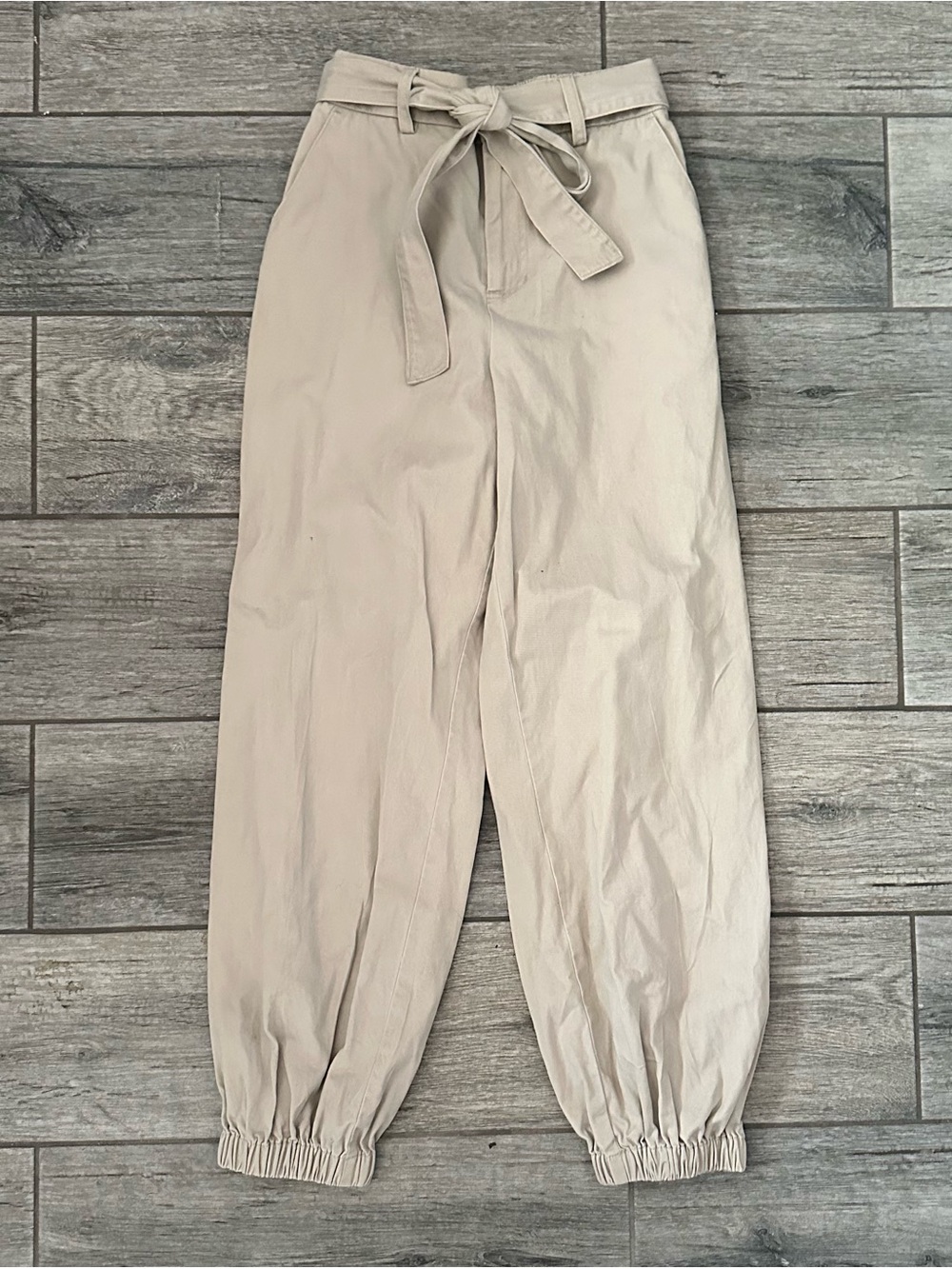 Forever 21 Paperbag Waist Jogger Pants Women’s Tan Khaki Twill Belted Tie